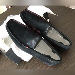 HUGO BOSS MEN’S SUEDE “DOSTER” SHOE - New w/box - black suede with trim - S 11.
